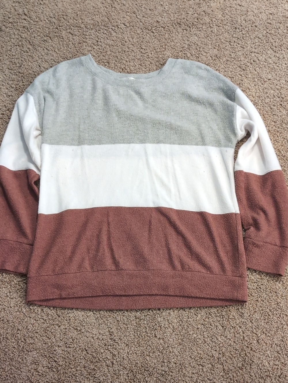 nine britton Gray, White & Brown Colorblock Crew Sweater